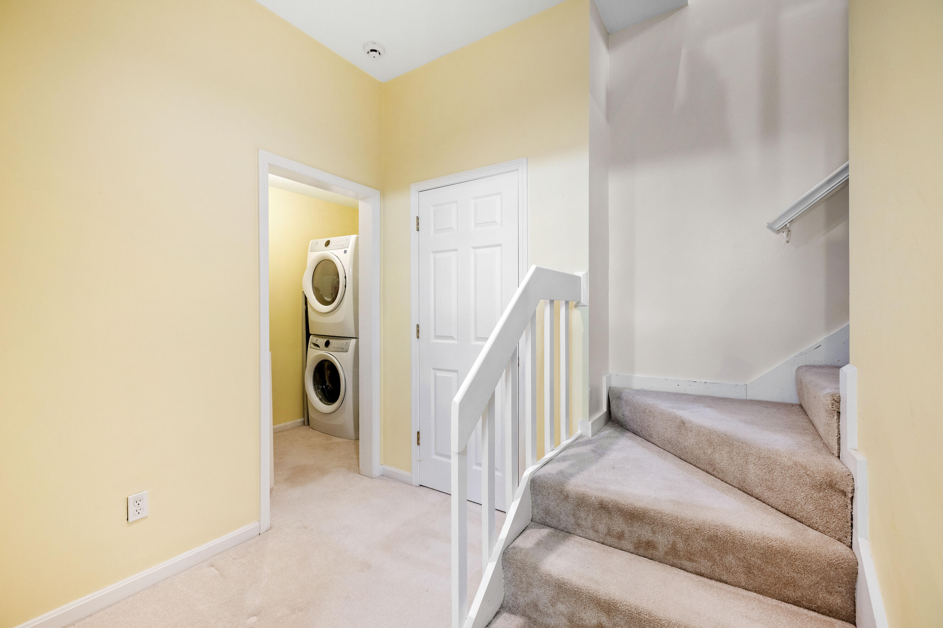 8 Arlington Avenue Kennebunkport ME 04046