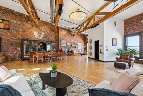 28 Monument Square Portland ME 04101