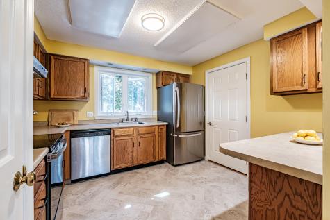 2 Brookmere Way Brunswick ME 04011