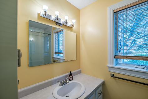 2 Brookmere Way Brunswick ME 04011