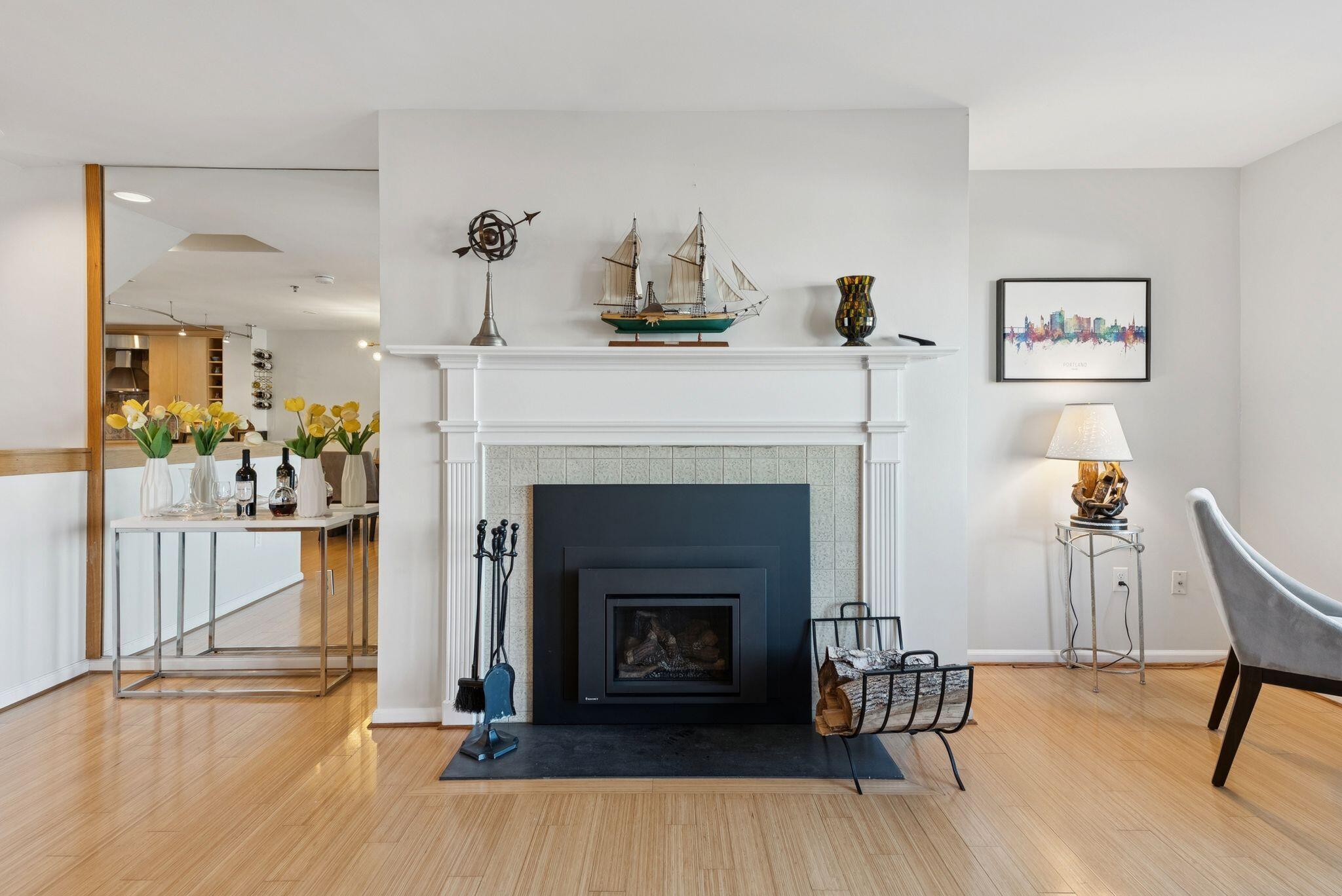 105 Chandlers Wharf Portland ME 04101