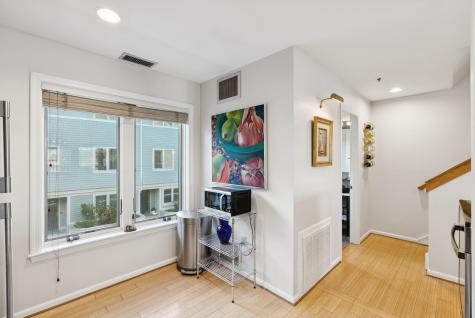 105 Chandlers Wharf Portland ME 04101