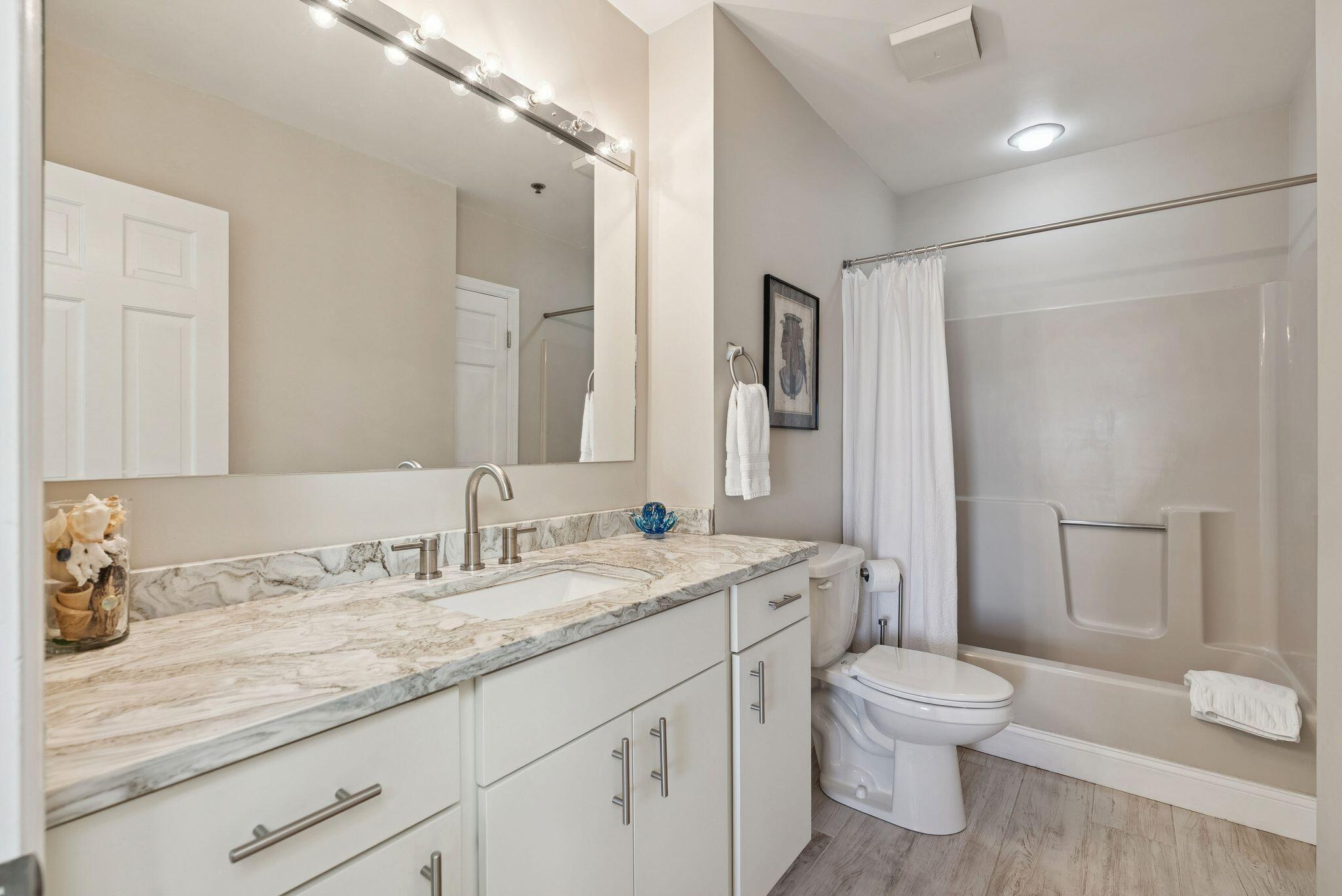 105 Chandlers Wharf Portland ME 04101