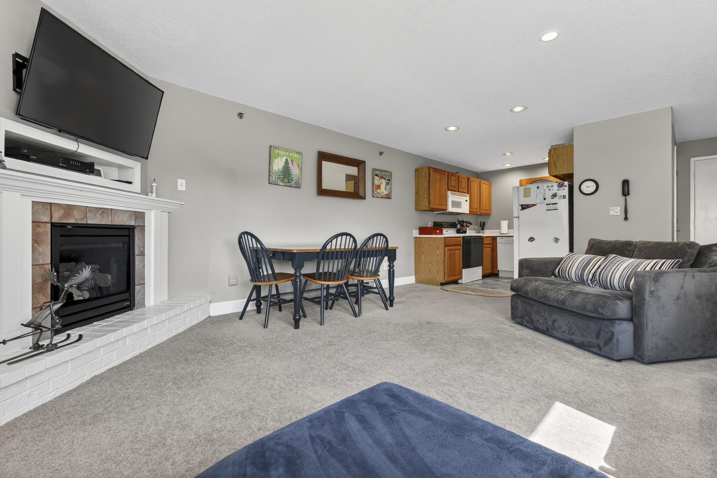 10 Brookside Drive Newry ME 04261