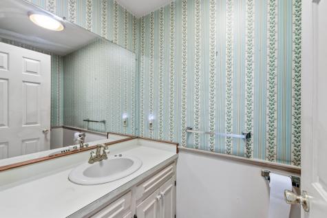 16 Larboard Lane Kennebunk ME 04043