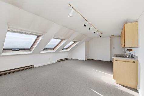 16 Larboard Lane Kennebunk ME 04043