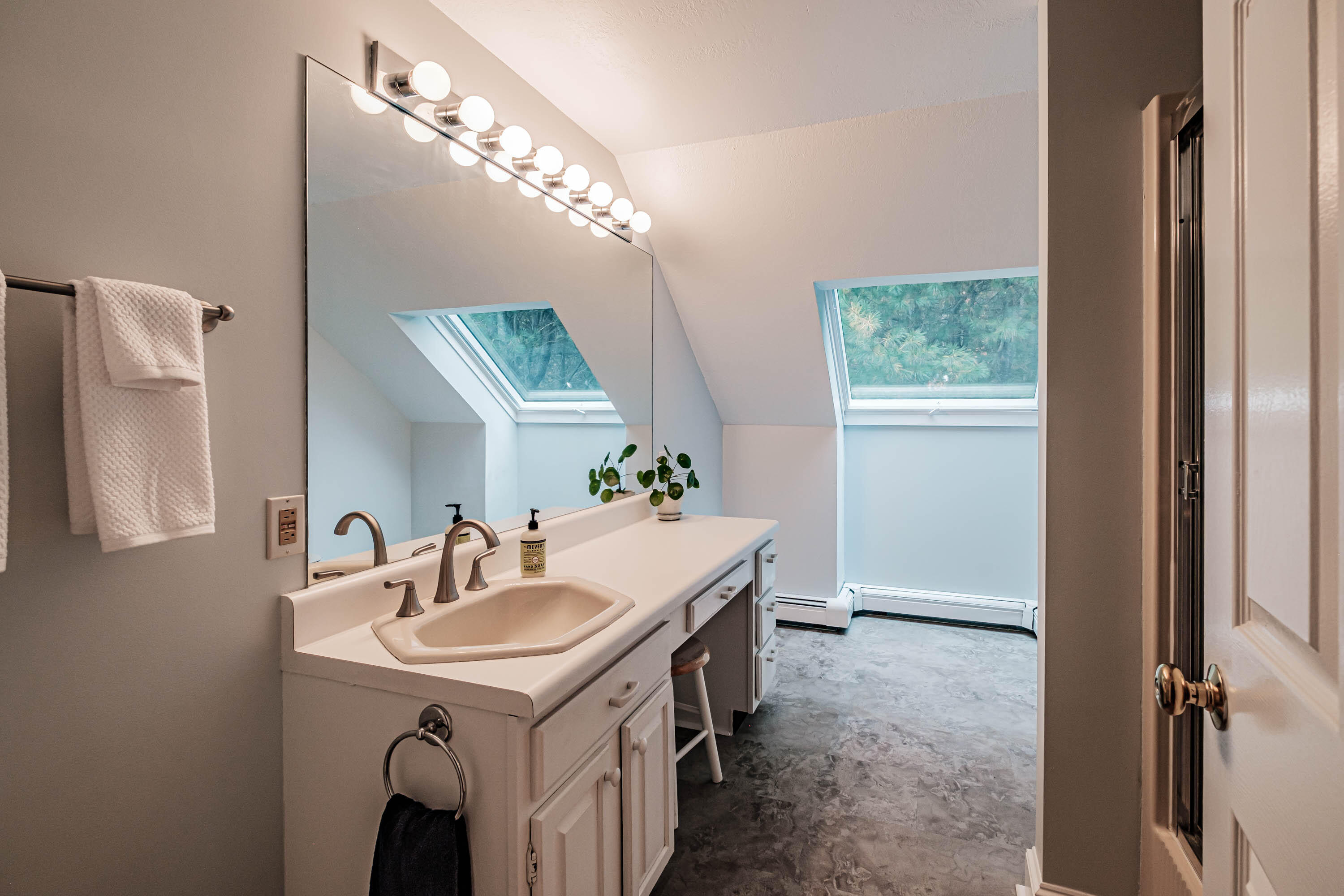 9 Lupine Court Yarmouth ME 04096