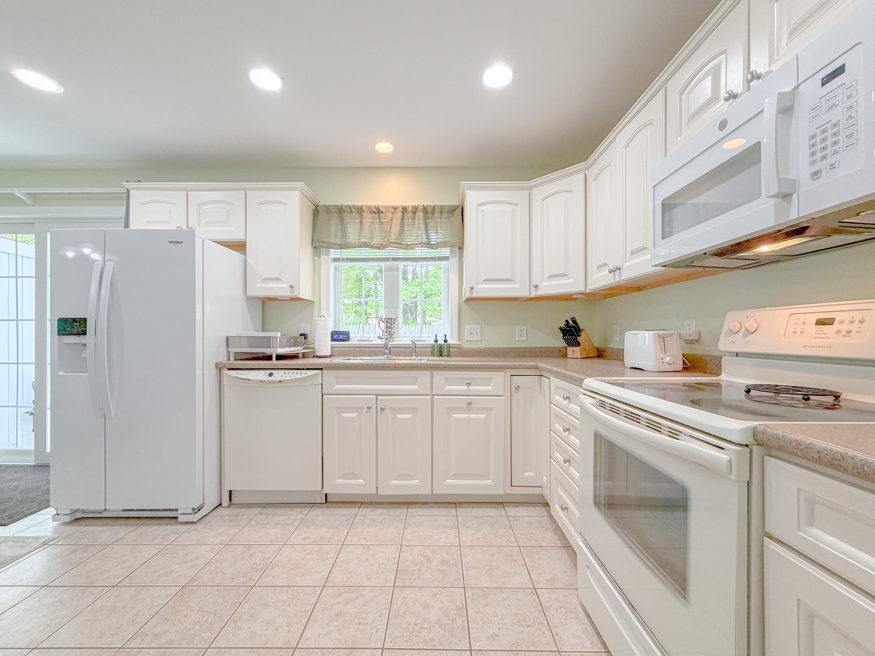 24 Garfield Street Saco ME 04072