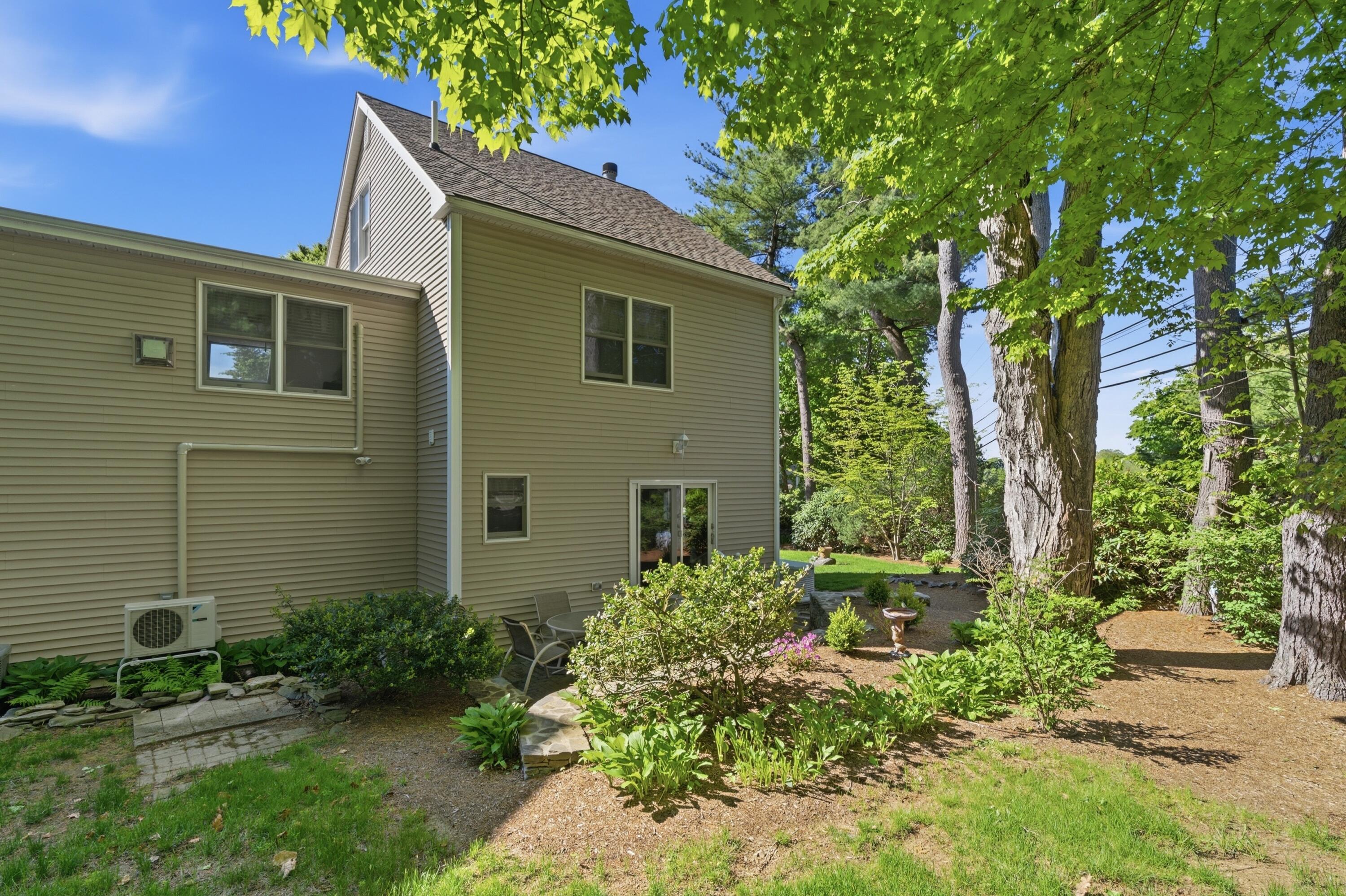 5 Yorke Ridge Way York ME 03909