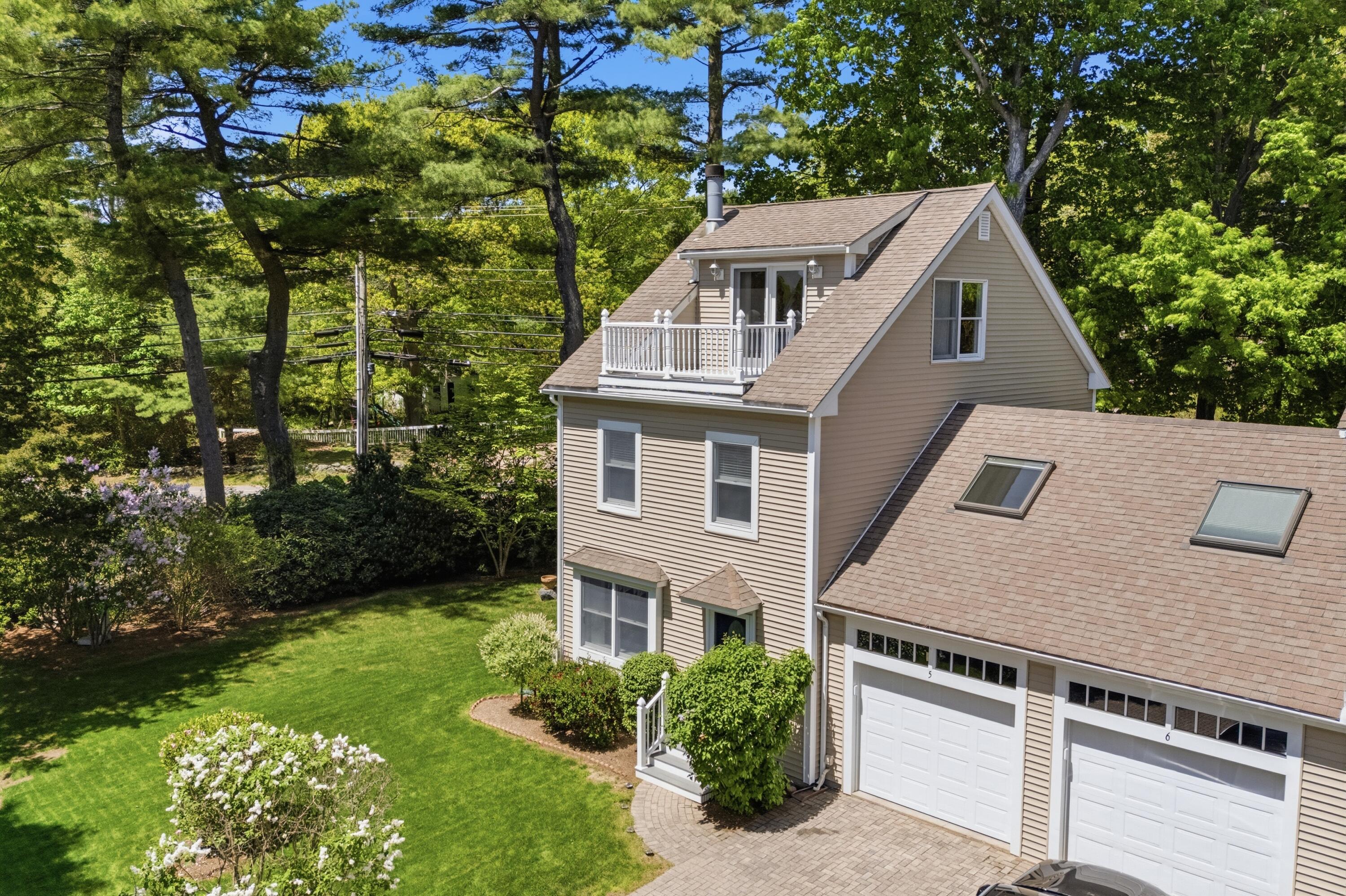 5 Yorke Ridge Way York ME 03909