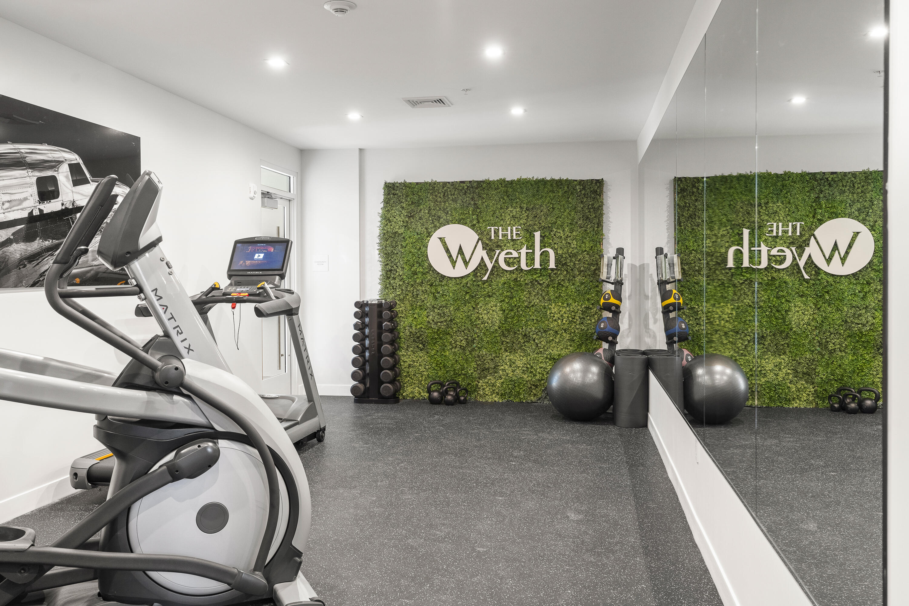 267 Us Route 1 Falmouth ME 04105