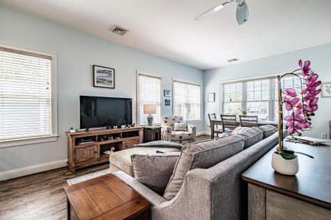 21 Adams Lane Arundel ME 04046