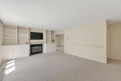 14 Willow Grove Road Brunswick ME 04011