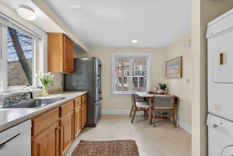 311 Seaside Avenue Saco ME 04072