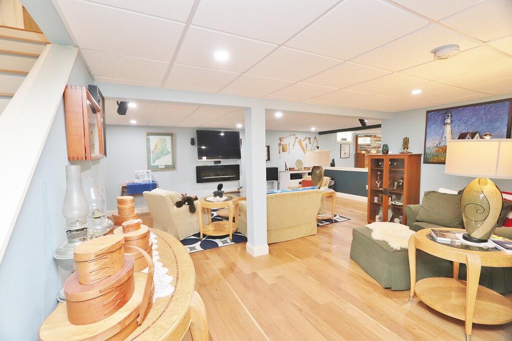 40 Kathryn Lane Bangor ME 04401