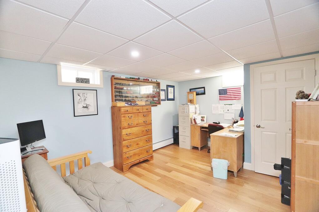 40 Kathryn Lane Bangor ME 04401