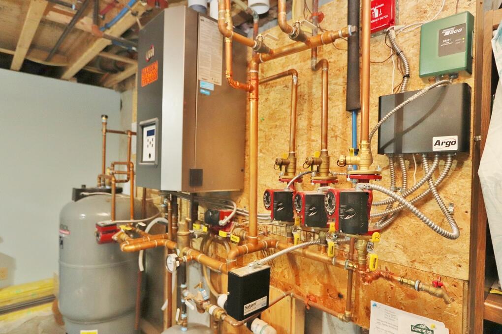 40 Kathryn Lane Bangor ME 04401