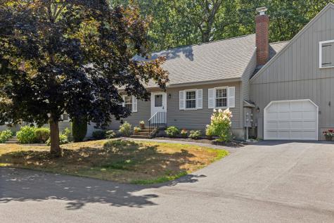 176 Flintlock Village Wells ME 04090