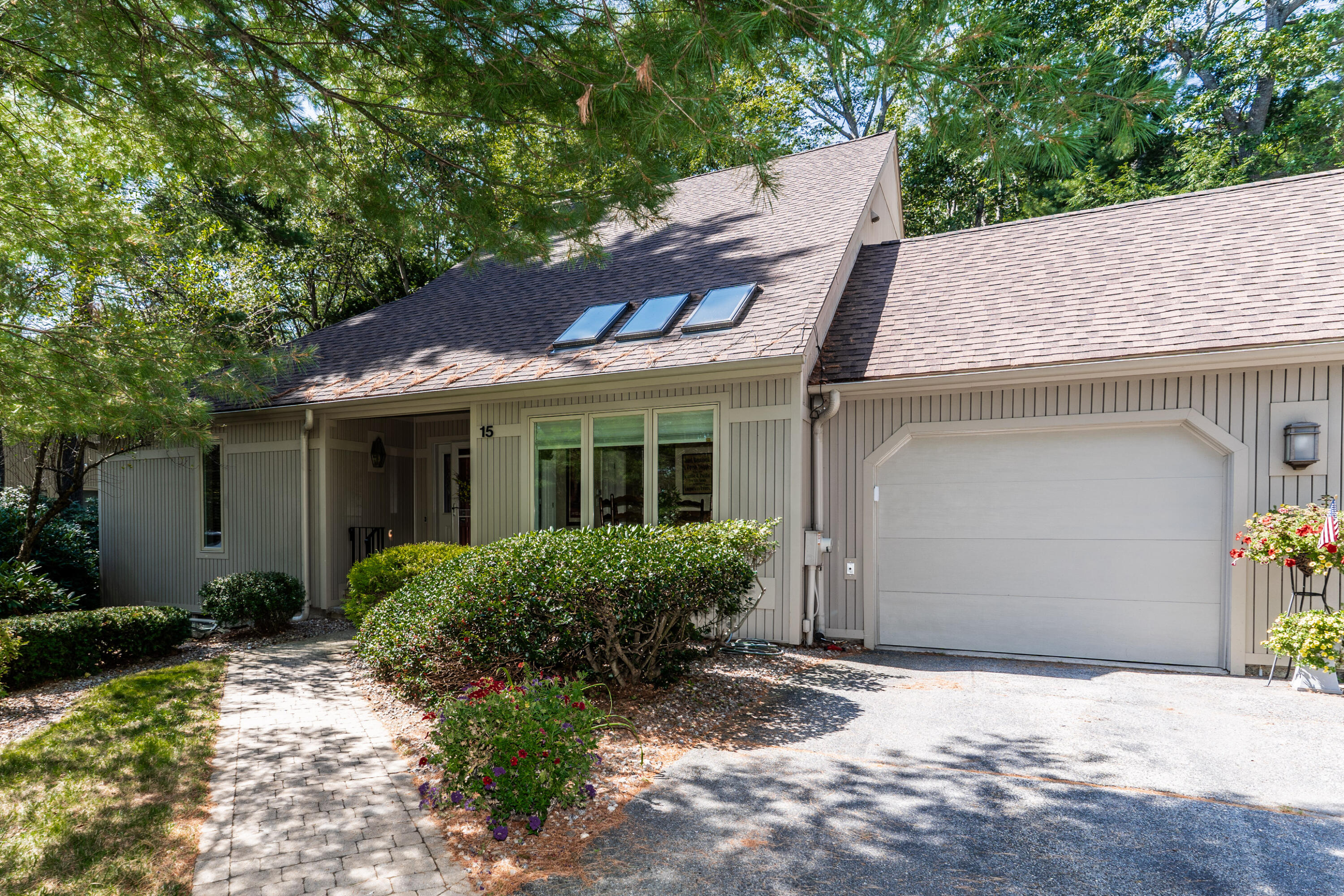 15 Wildwood Drive Cape Elizabeth ME 04107