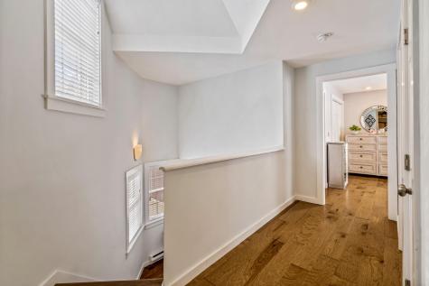 29 Winsor Green Road Naples ME 04055
