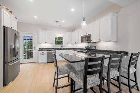 11 Kings Pine Lane Arundel ME 04046