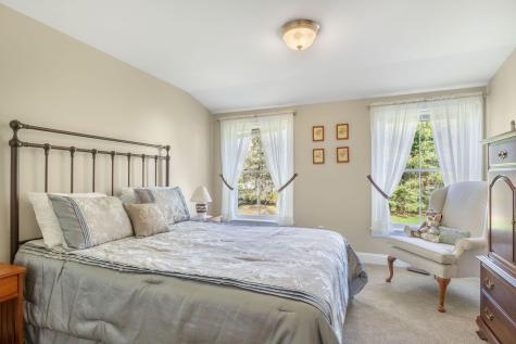 10 Lexington Drive Kennebunk ME 04043