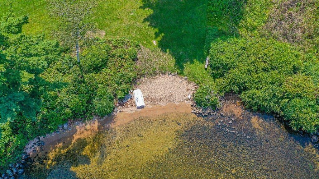 23 Clifford Road Naples ME 04055