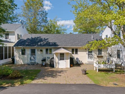 18 Woodside Meadow Road York ME 03909