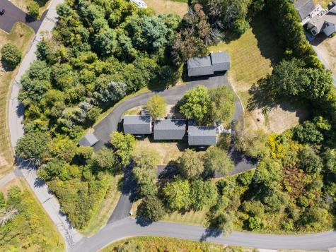 18 Woodside Meadow Road York ME 03909