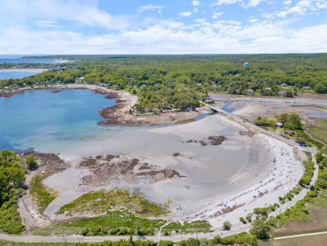 18 Woodside Meadow Road York ME 03909