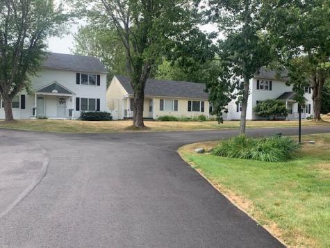 18 Woodside Meadow Road York ME 03909