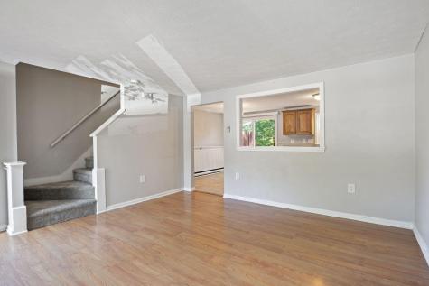 39 Powder Mill Drive Kennebunk ME 04043