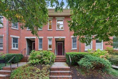 209 Vaughan Street Portland ME 04102