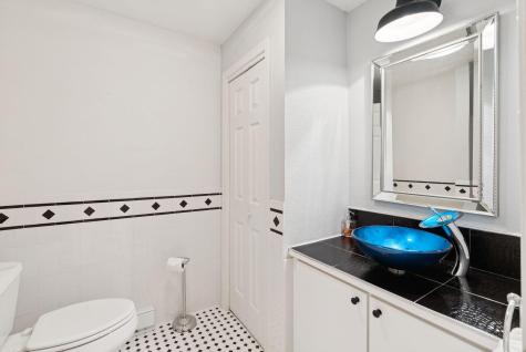 209 Vaughan Street Portland ME 04102