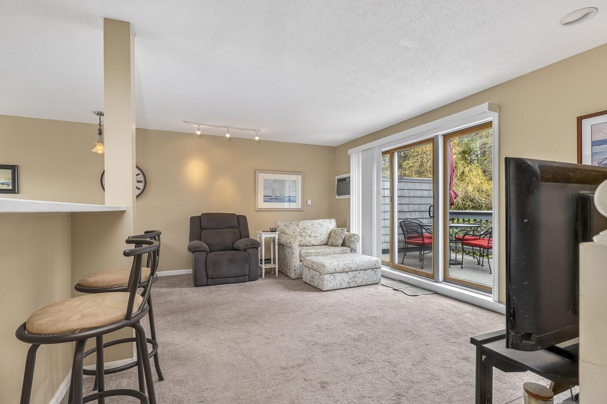 146 W Grand Avenue Old Orchard Beach ME 04064