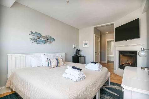 2 Beach Street York ME 03909