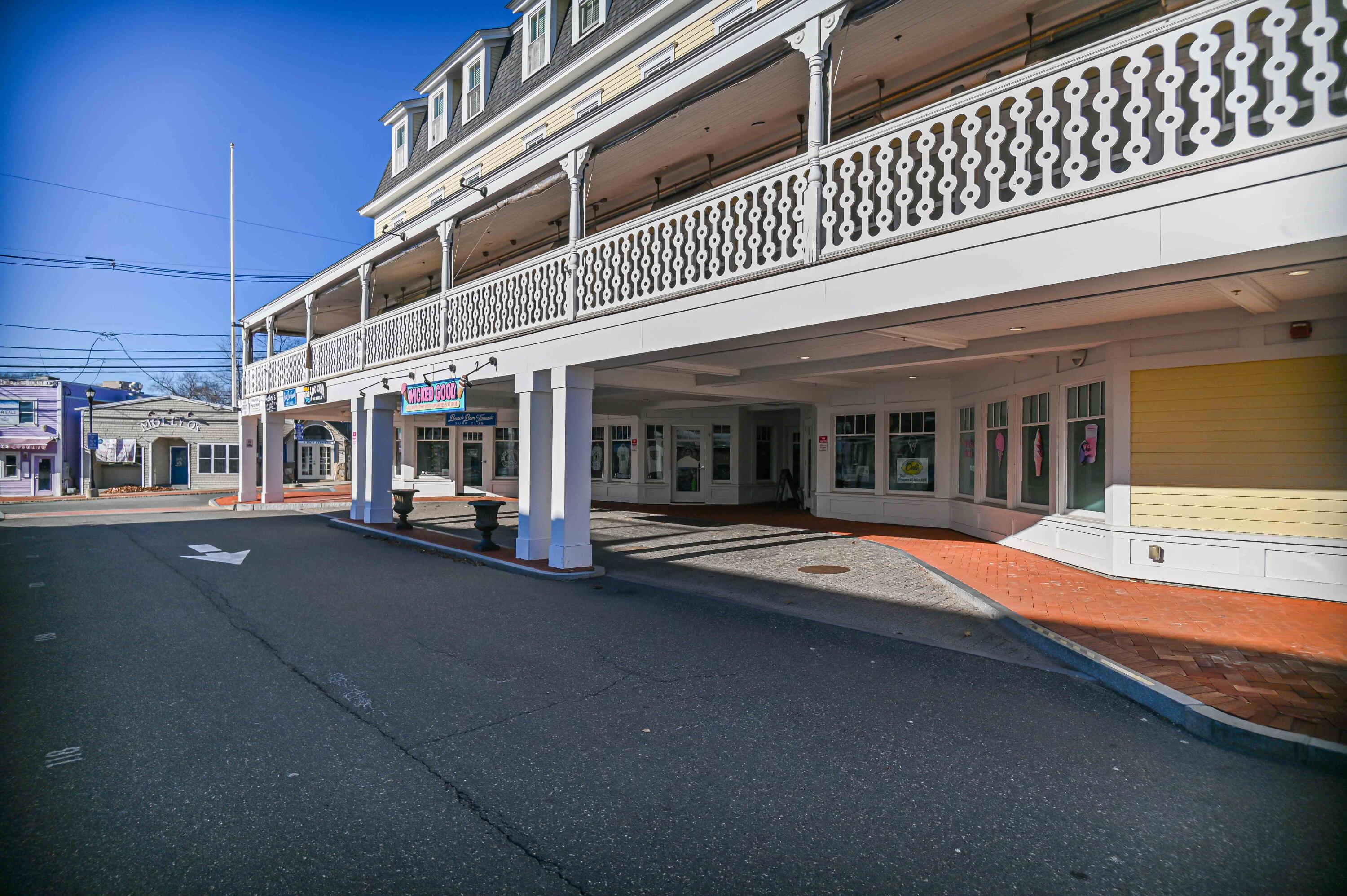 2 Beach Street York ME 03909