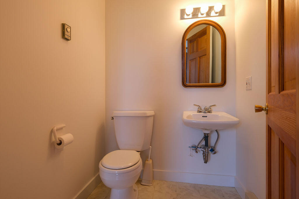 51 Main Street Stonington ME 04681