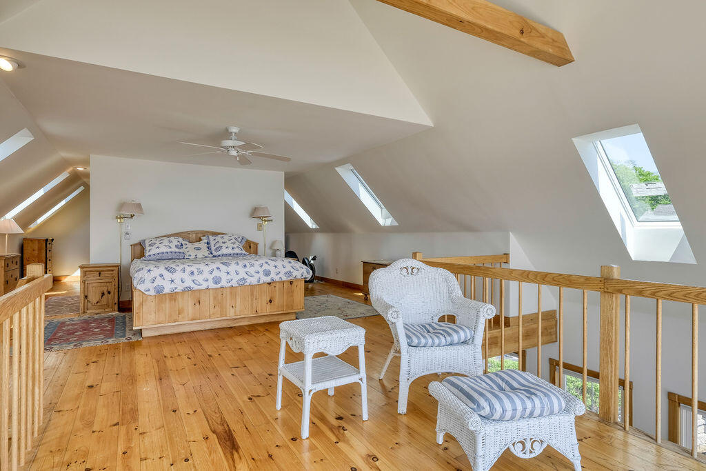 51 Main Street Stonington ME 04681