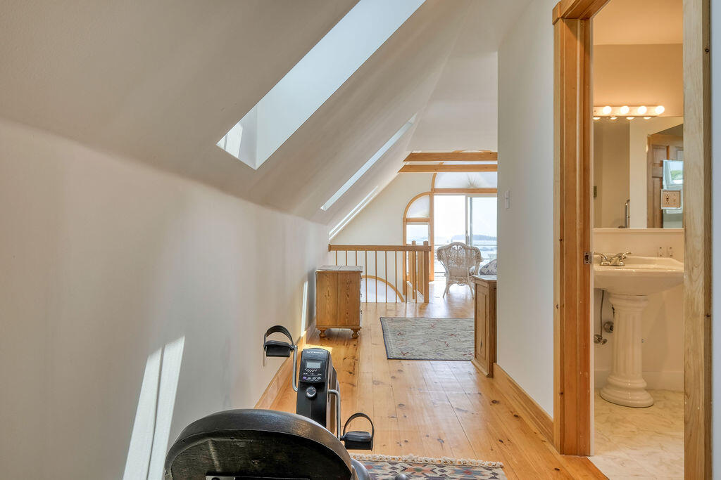 51 Main Street Stonington ME 04681