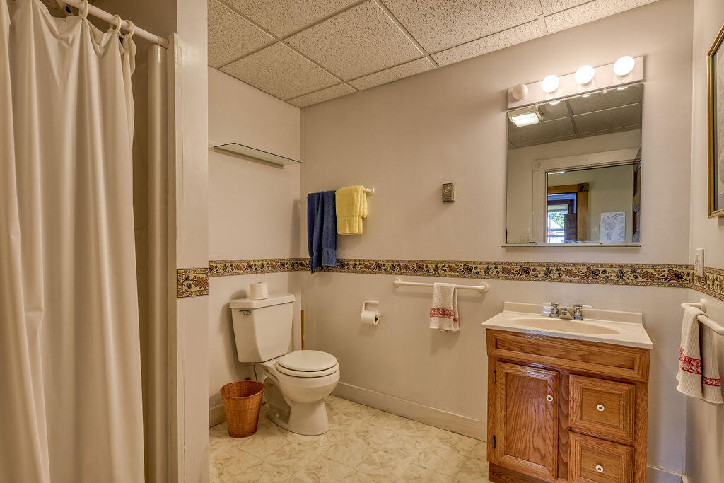 51 Main Street Stonington ME 04681