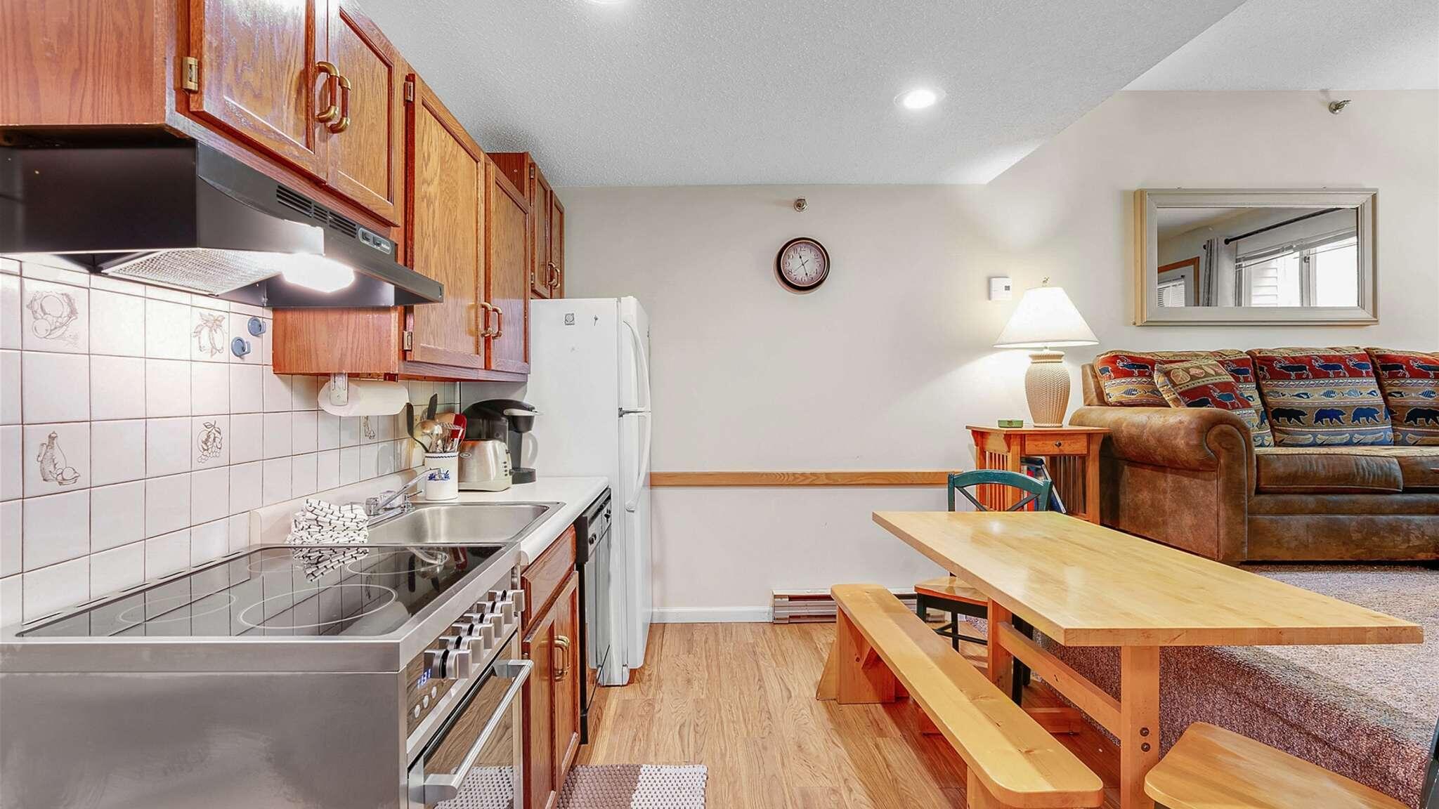8 Sunrise Drive Newry ME 04261