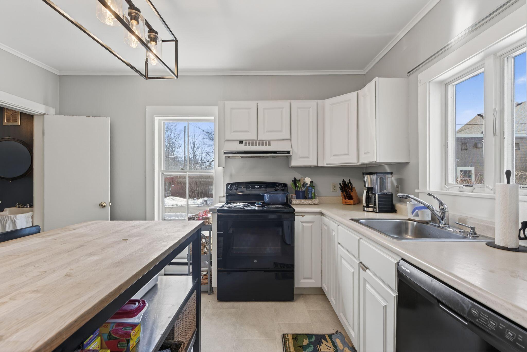 93 Main Street Kennebunk ME 04043