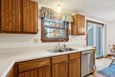 19 Ward Circle Brunswick ME 04011