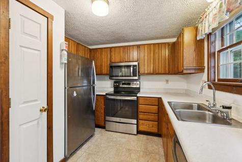 19 Ward Circle Brunswick ME 04011