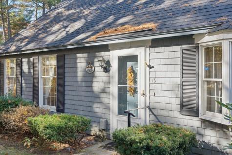 19 Ward Circle Brunswick ME 04011