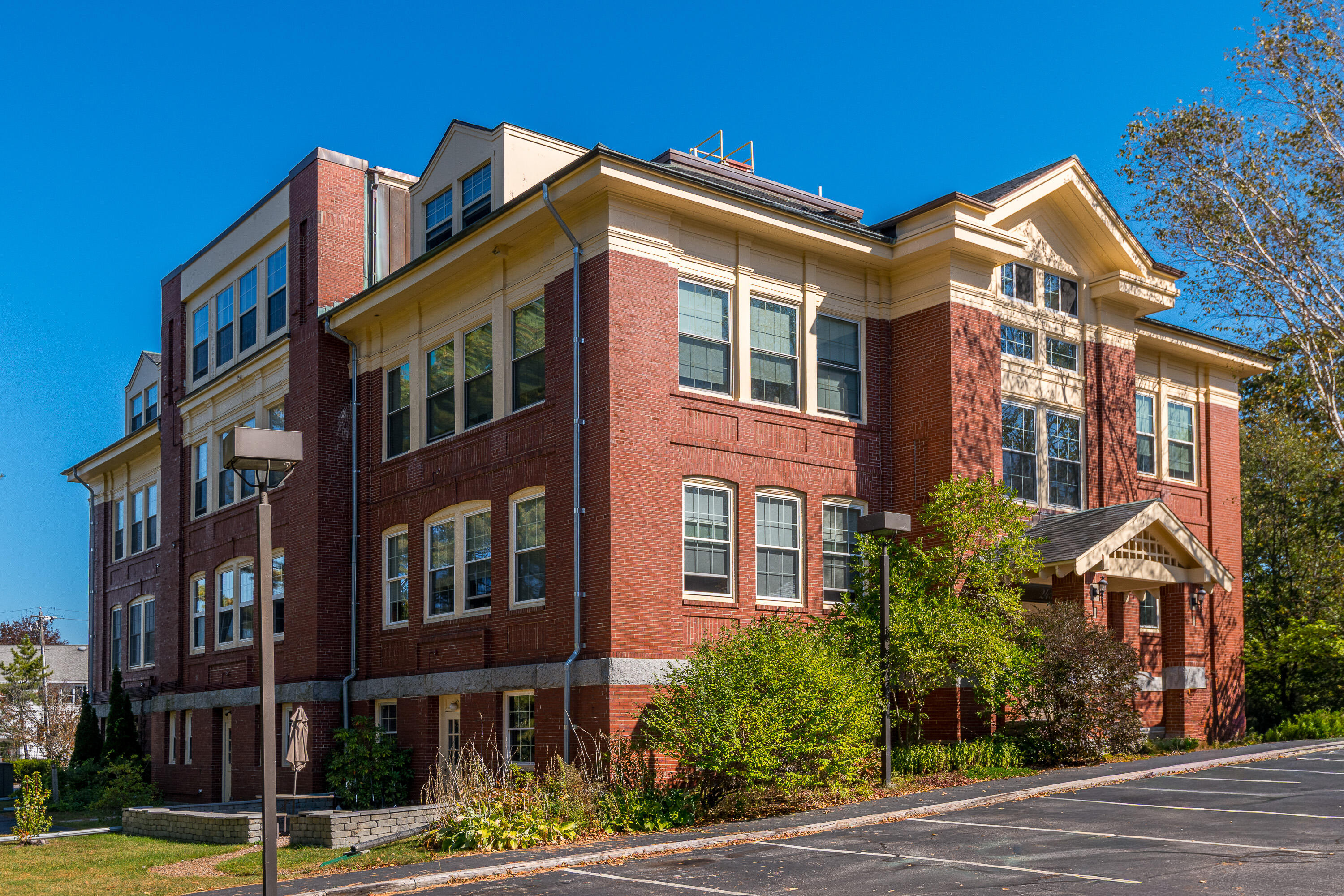 245 Broadway South Portland ME 04106