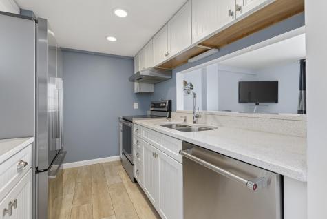 191 E Grand Avenue Old Orchard Beach ME 04064