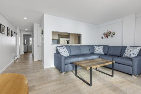 191 E Grand Avenue Old Orchard Beach ME 04064