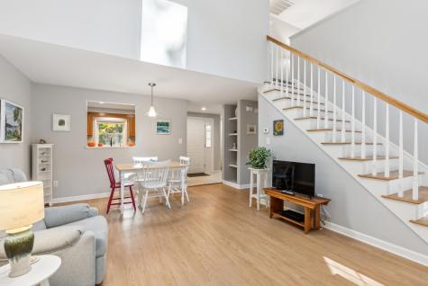 23 Cambridge Court Kennebunk ME 04043